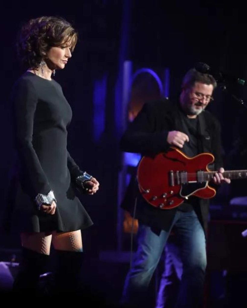 Don’t Let Our Love Start Slippin’ Away – Vince Gill – Live BBC 1993
